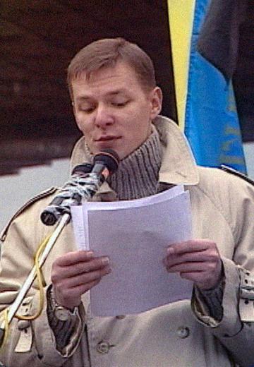 Хода опозиції та акція "Народний трибунал", 2002 рік