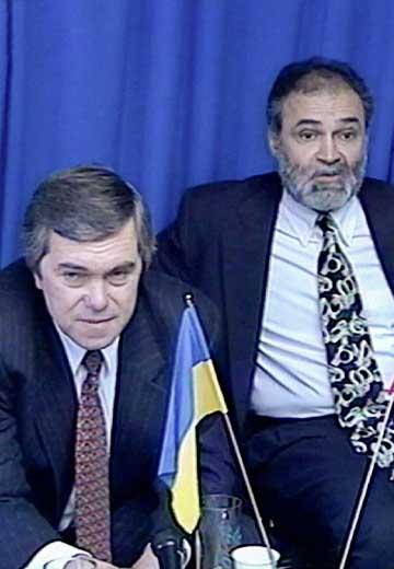 Дискусія щодо співпраці України та росії