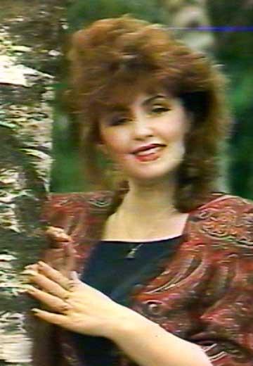 Olga Dobrianskaya sings
