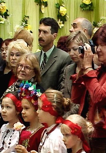 Виставка-ярмарок "Книжковий сад-2004"
