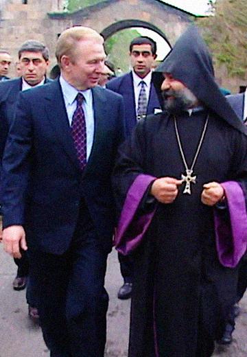 Leonid Kuchma in Armenia