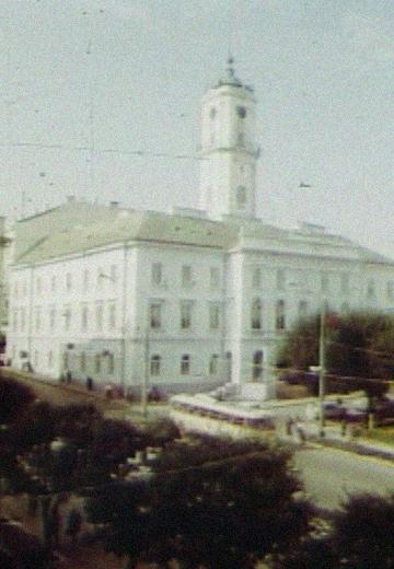 "Picturesque Ukraine": Chernivtsi, 1975