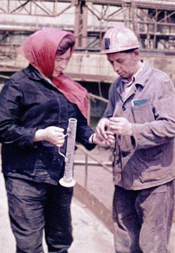 Documentary film “The Giant of Chemistry”