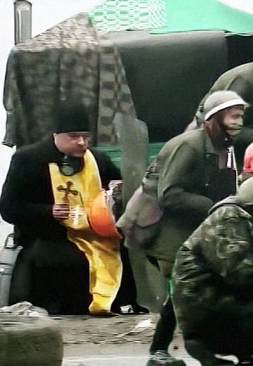 "Духовна варта": священники на Майдані