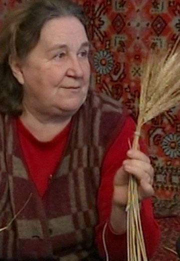 "Обереги": традиційні новорічні прикраси 