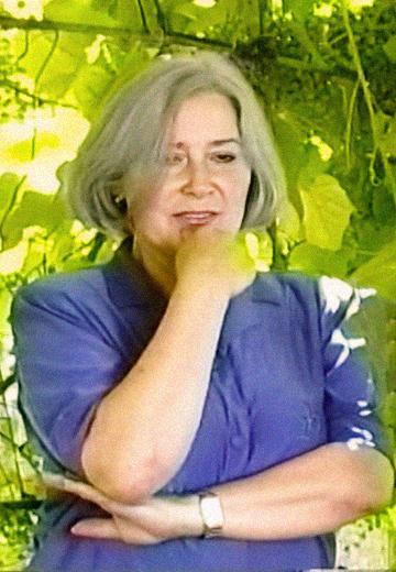 "Святковий ренесанс": Олександра Теліженко