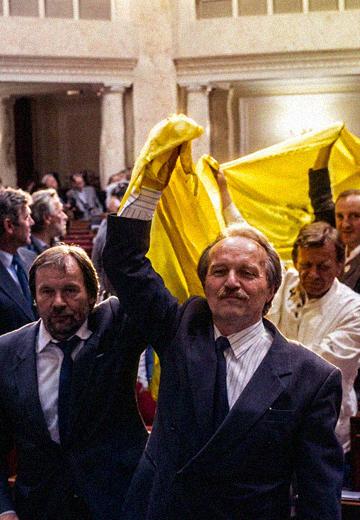 Символіка України, 24 серпня 1991 року: голосування
