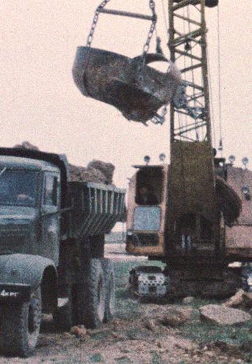 Будівництво зрошувального каналу: 1978 рік