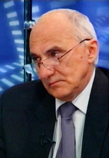 Косово: історія взаємовідносин Приштини і Бєлграда.