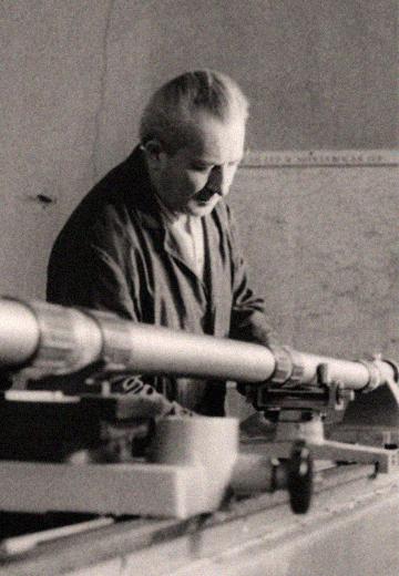 Вісь життя Леоніда Глущенка