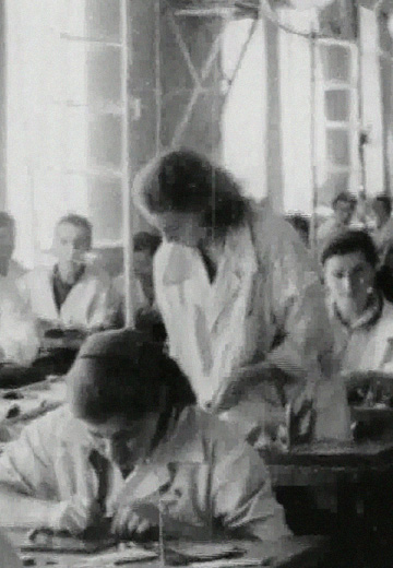 Взуттєва фабрика, 1959 рік