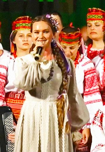 Concert "A country begins with love, my family begins with a song"