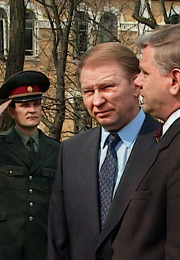 Monument to the liquidators: Kuchma in Chernihiv