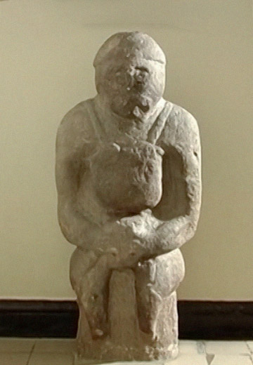 "Skarbnytsia": Kurgan stelae