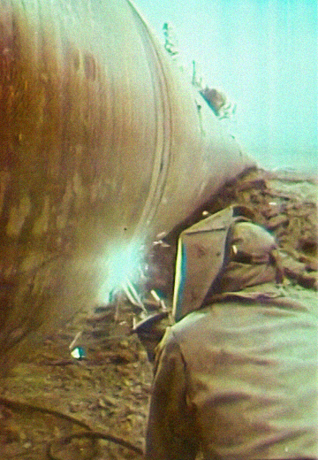 Construction of the Urengoy-Uzhgorod gas pipeline