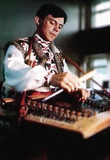 Цимбали — народний музичний інструмент