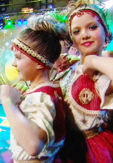 "Зірки, на сцену!": дитяча конкурсна програма