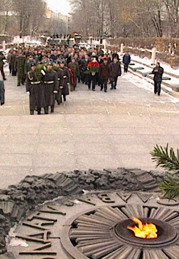 Покладання квітів до Меморіалу Вічної Слави