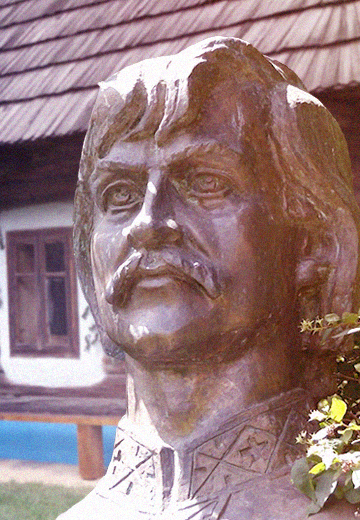 Ivan Mykolaychuk Art and Memorial Museum-Estate