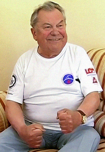 Павло Попович: "Дивлюсь я на небо"