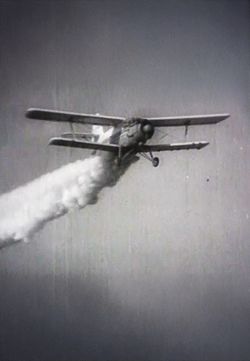 An aeroplane to protect the harvest